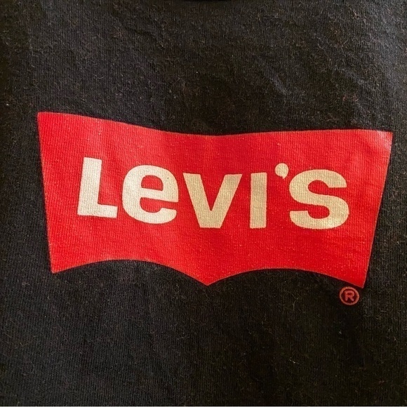 3 for $15 💜 𝅺levi’s Womens Juniors Vintage Black Crop T-Shirt - Picture 2 of 5